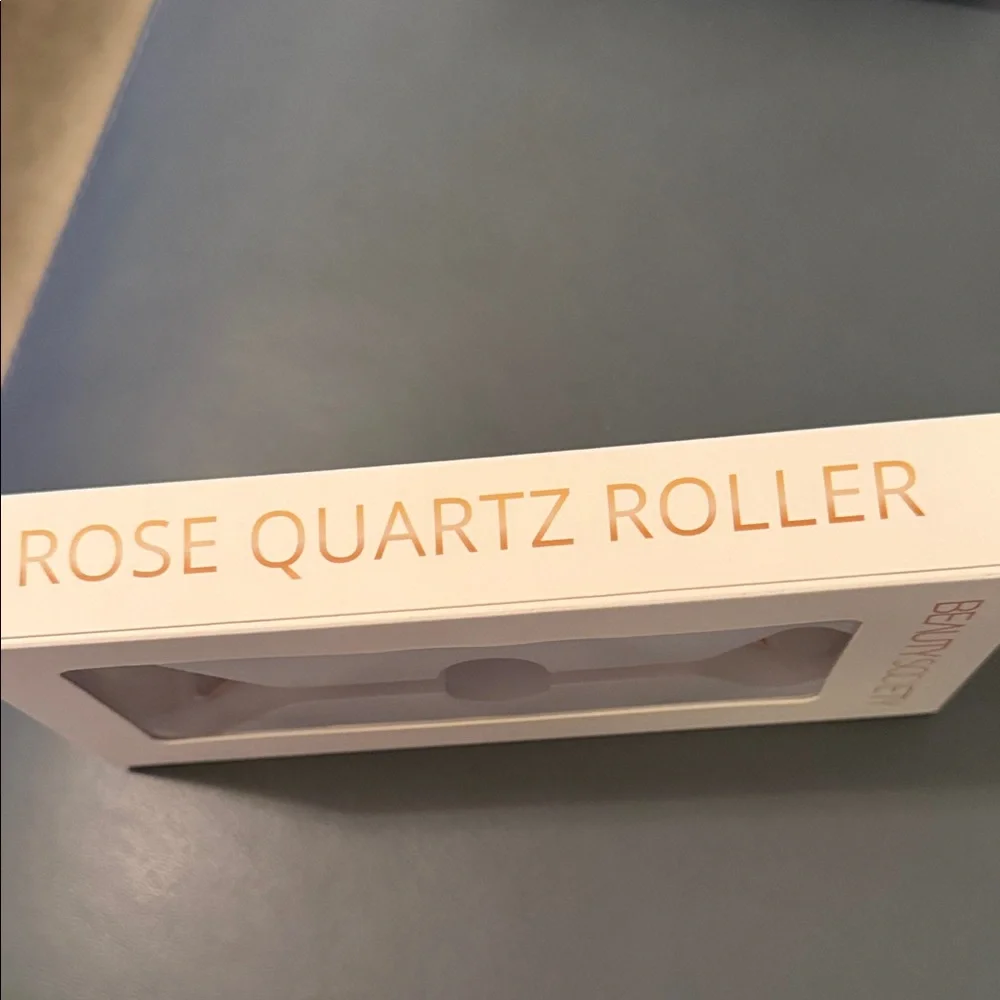 Beauty Society Rose Quartz Facial Roller - Picture 6 of 6